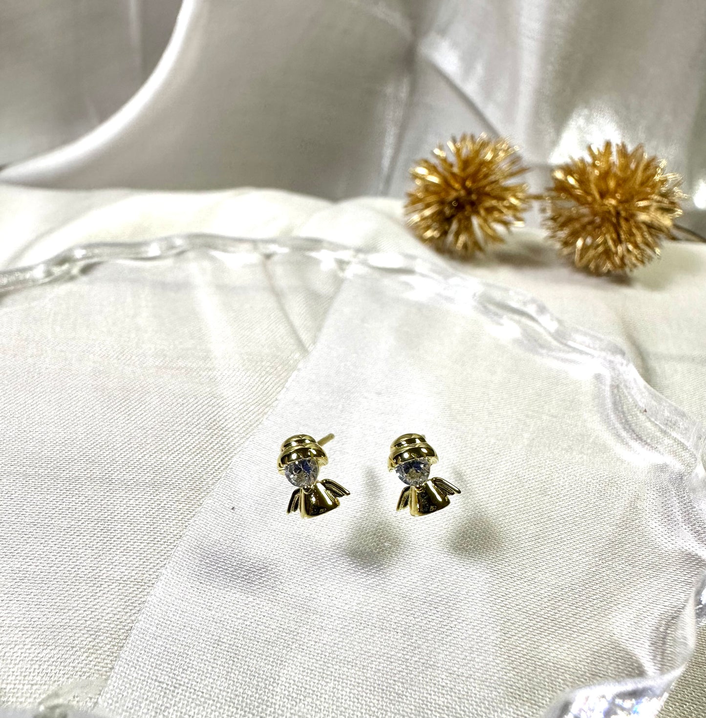Angel dainty earrings