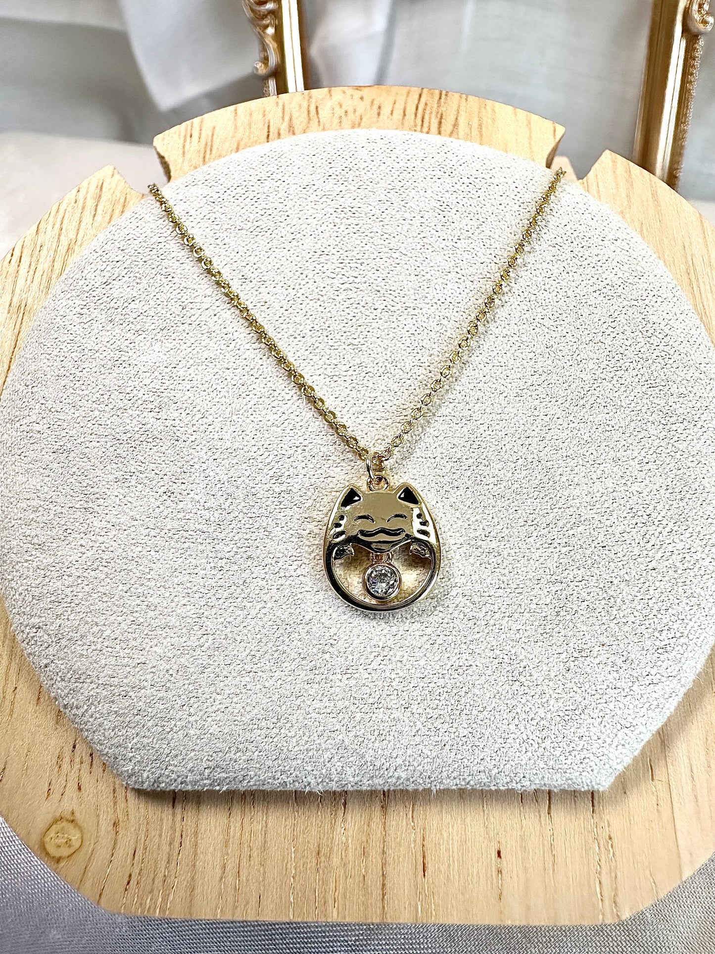 Gold Fortune Cat necklace