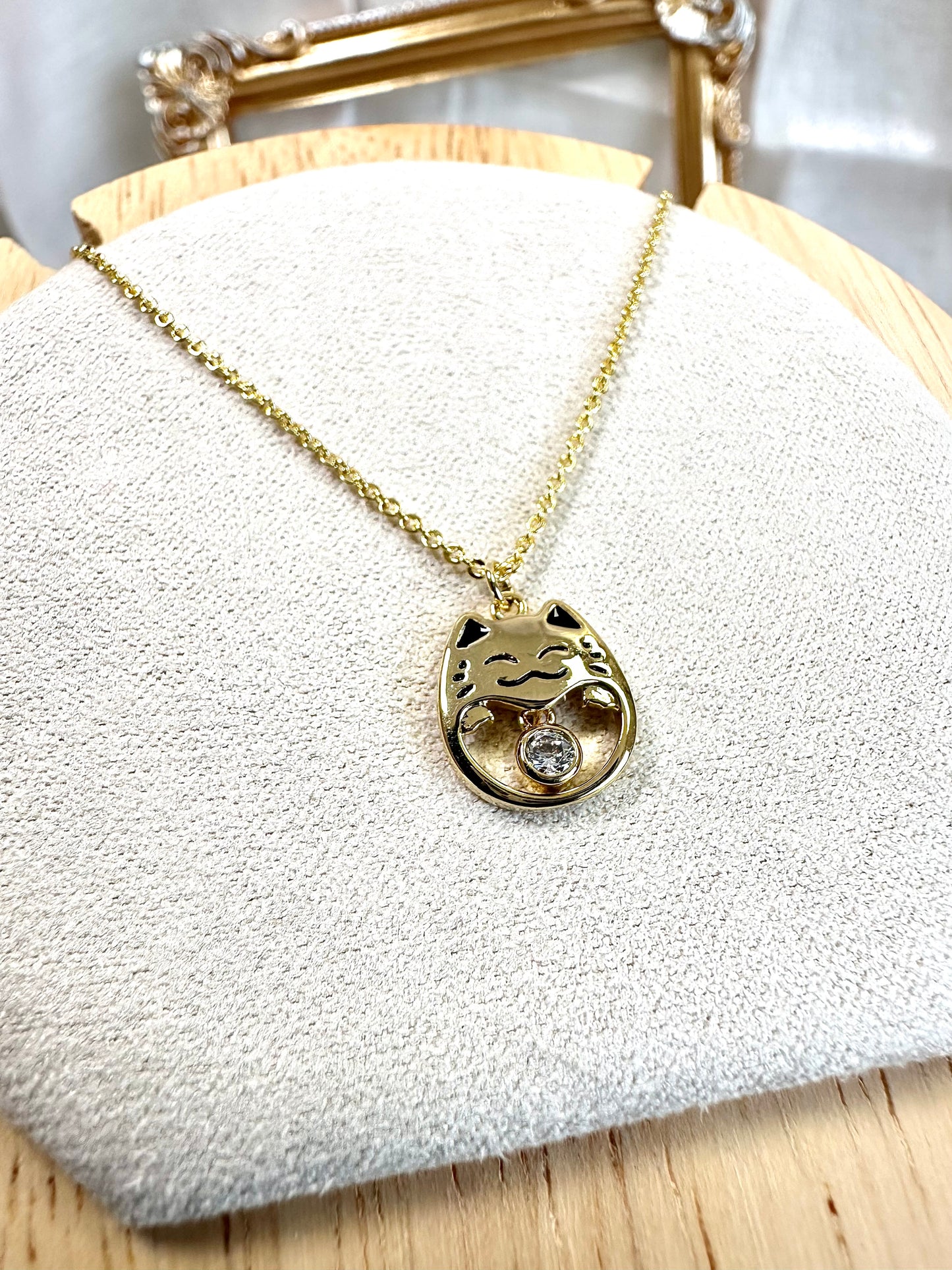 Gold Fortune Cat necklace