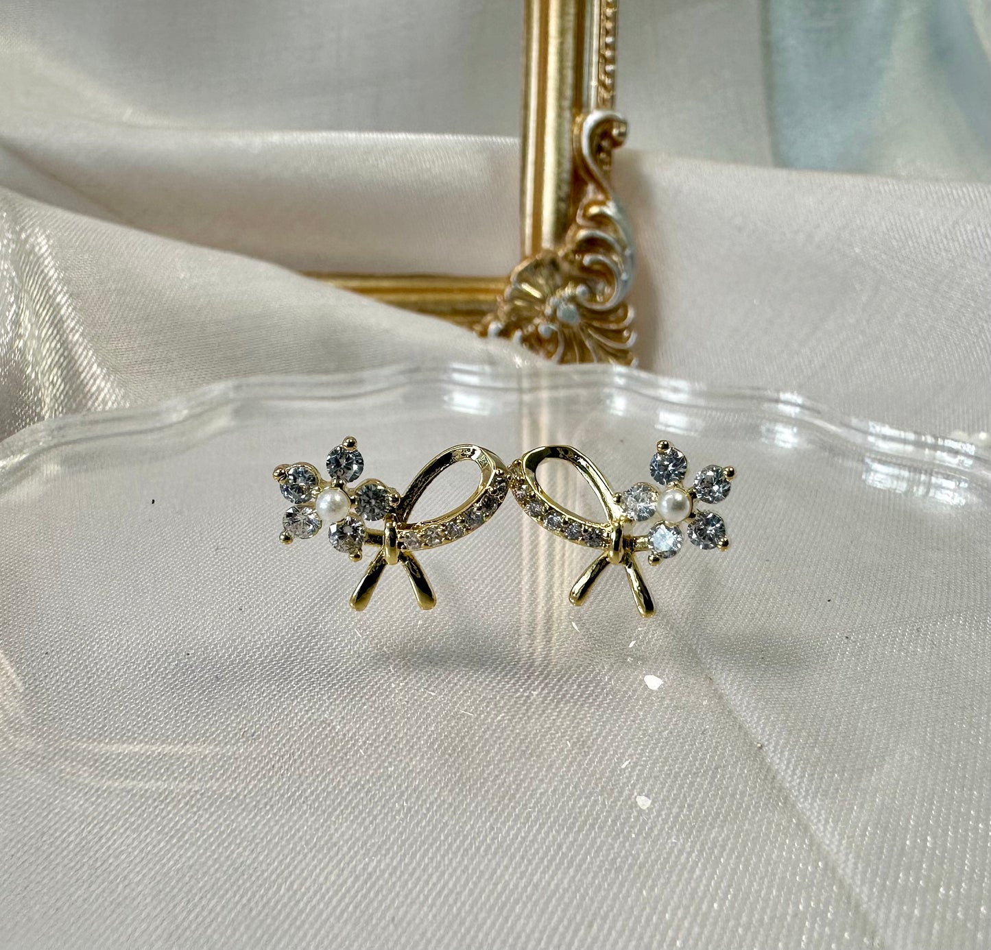 Dainty Flower Earrings